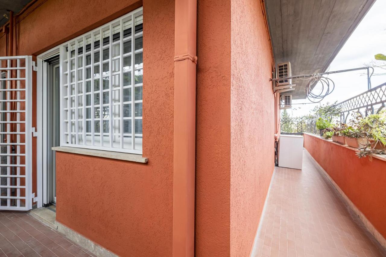 Luminoso Appartamento Con Terrazzo A La Storta โรม ภายนอก รูปภาพ