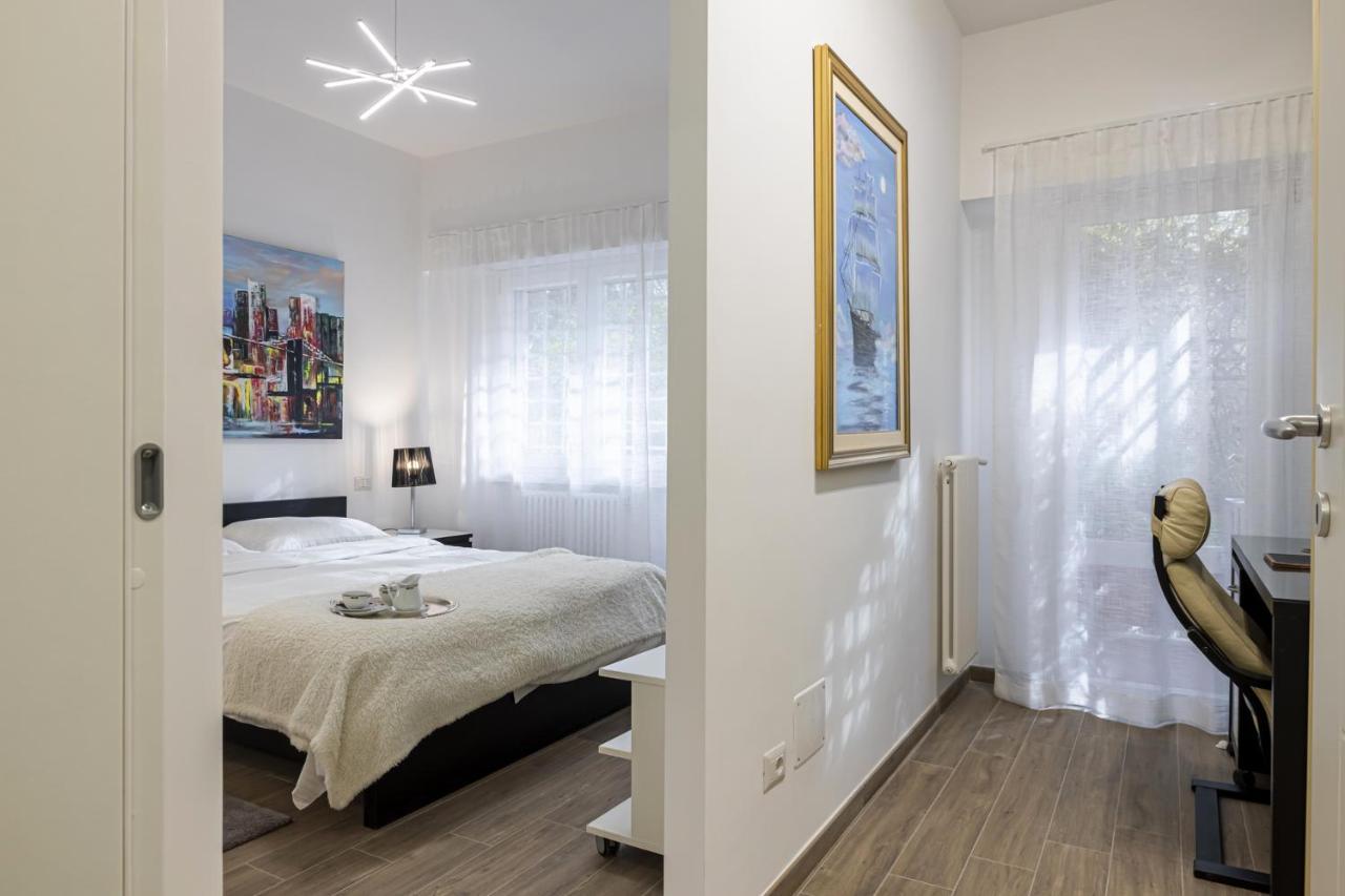 Luminoso Appartamento Con Terrazzo A La Storta โรม ภายนอก รูปภาพ