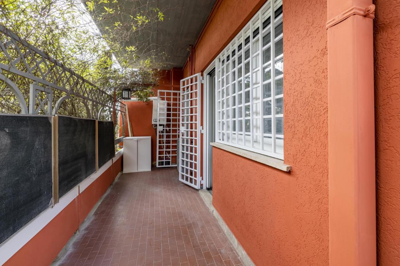 Luminoso Appartamento Con Terrazzo A La Storta โรม ภายนอก รูปภาพ